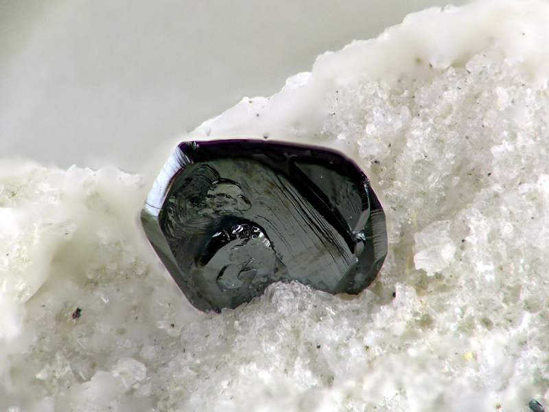 cristal 2mm Ilménite Bois de Kersy Savoie - DJ - cr 2mm.jpg