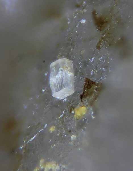 champ 0,5mm
travaux de l'autoroute A89 bertrandite Lentilly-c0,5mm.jpg