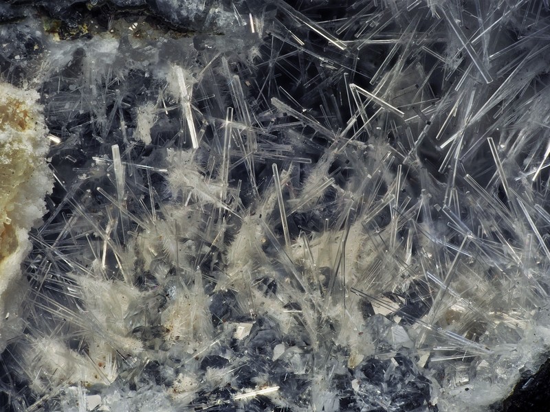 champ 3,2mm natrolite papeno'o tahiti ch3.2mm.jpg