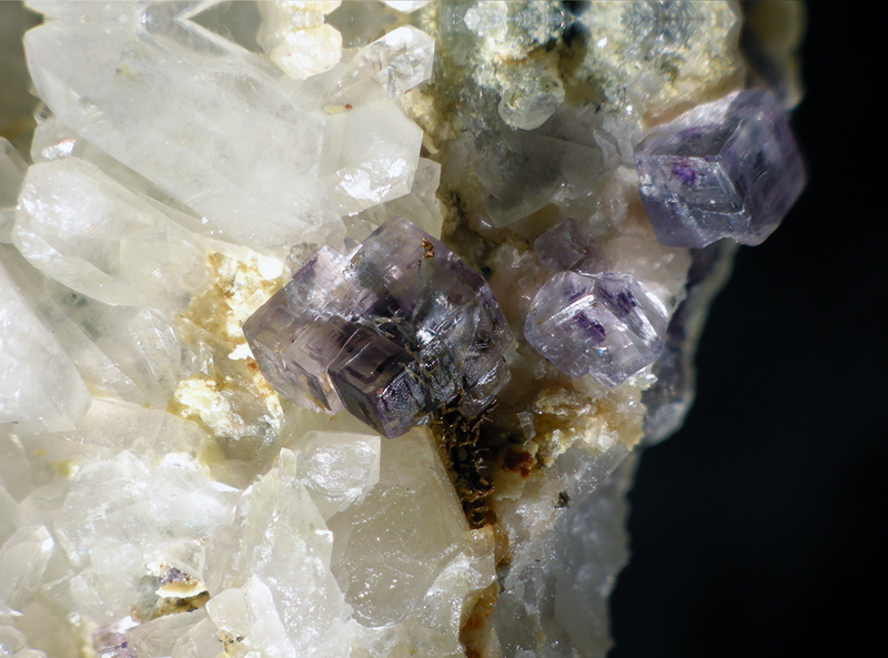 Fluorite - St Julien MM - Loire - Fr - 7262b.jpg