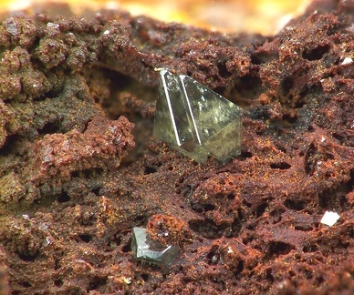 Wulfenite - Appietto - Corse du Sud 