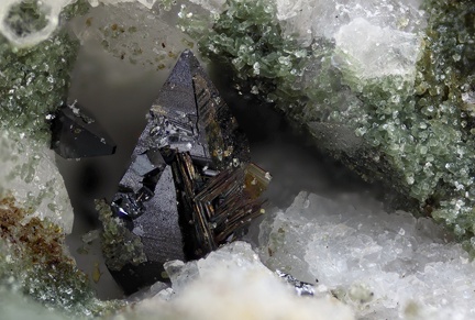 Anatase Rutile Brookite -  Entre Deux Roches - Massif de la Lauzière - Savoie