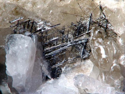 Rutile Quartz - L'Homme de Beurre -  Massif de la Lauzière -  Savoie