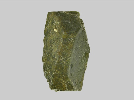 Pyroxène - Ruisseau de Cizières - Saint-Eble - Haute-Loire - FP - Taille 3,1mm profil