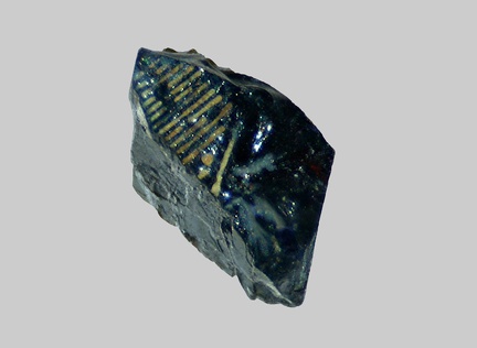 Pyroxène - Ruisseau de Communac - Rochelimagne - Polignac - Haute-Loire - FP - Taille 1,8mm