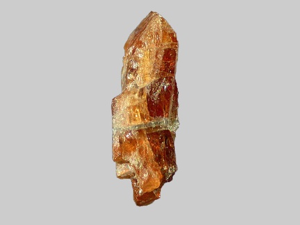 Staurolite - La Mortagne - La Guinguette - Tauves - Puy-de-Dôme - FP - Taille 2mm
