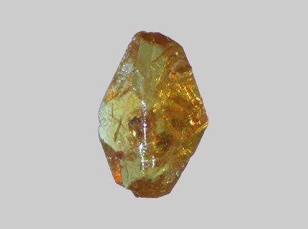 Titanite - Ruisseau de Ricolas - Laqueuille - Puy-de-Dôme - FP - Taille 0,7mm