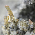  Enstatite Zircon Hématite - Le Capucin - Mont-Dore - Puy-de-Dôme