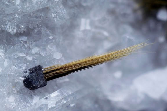 Anatase Rutile - Carrière Bellevue - St-Gelven -  Guingamp - Côtes d'Armor