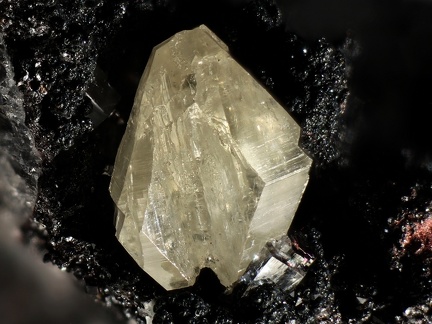Cerussite - Carrière du Rivet - Montredon-Labessonié - Tarn