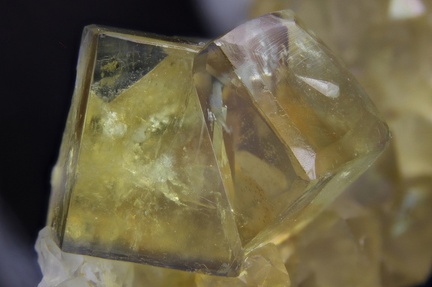Fluorite macle - Mine St Daniel - Giromagny - Territoire de Belfort