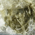n°138107 - Epidote-Ca  Actinolite - Rampe des Commères - Mont-de-Lans - isère