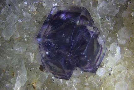 Fluorite - Les Rocs (Carrière) - Buxières-les-Mines - Allier