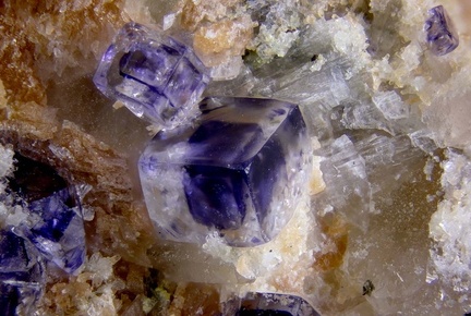 Fluorite - Les Gottes (Carrière) - St Julien Molin-Molette - Loire