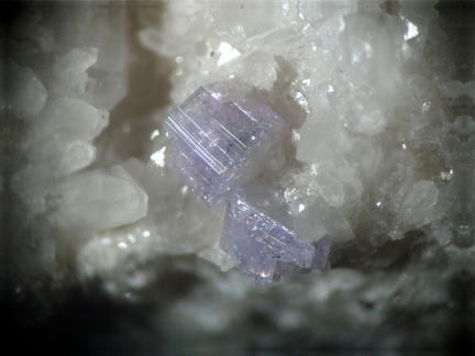 n°123012 - Fluorapatite - Montebras (Carrière) - Soumans - Creuse