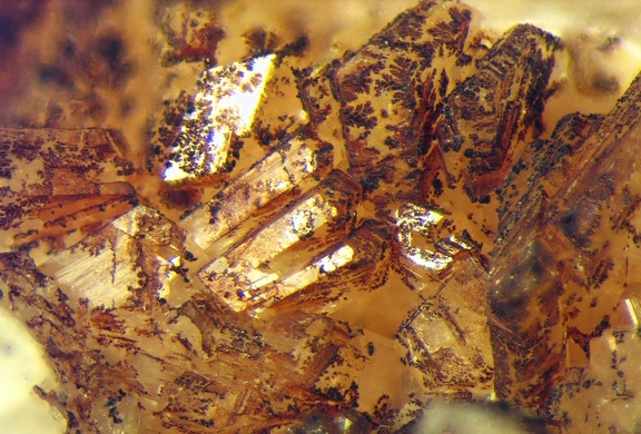 n°169150 - Stilbite-Ca - Creuzeval (Carrière) - Saint Didier sur Beaujeu - Rhône