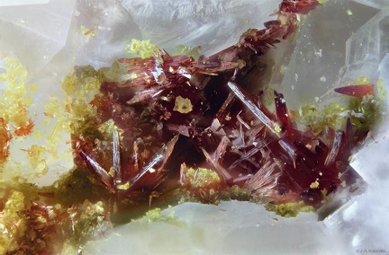 Carminite -  Les Montmins - Échassières - Ébreuil - Allier