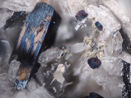 n°197035 - Brookite Anatase -  Bras de Cilaos - Cirque de Cilaos - La Réunion