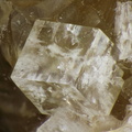 n°177002 -  Fluorite - Varreddes (carrière souterraine) - Seine-et-Marne