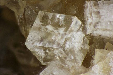 n°177002 -  Fluorite - Varreddes (carrière souterraine) - Seine-et-Marne