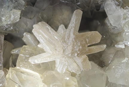 Cerussite - Longefay - Poule les Echarmeaux - Rhône