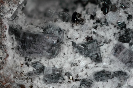 Cordierite -  Carrière des Châtelaunoux - Mazaye - Puy de Dôme