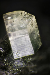 Bertrandite  Quartz - Massif de la Lauzière - Savoie