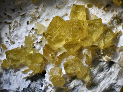 MAGNESITE -  Filon Brusada-Ponticelli - Lanzada - Val Malenco