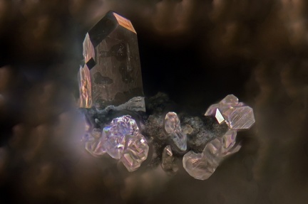 n°107056 - Calcite	Chabazite Phillipsite - Mailhac (carrière) - Saint Jean le Centenier - Ardèche