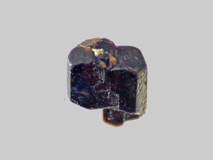 Hornblende - Ruisseau de la Roche - Saint-Christophe-sur-Dolaison - Haute-Loire - FP - Taille 0,8mm