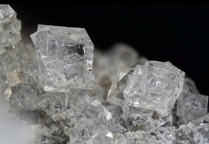 Chabazite - Croix de Boutières - Borée -  Saint-Martin-de-Valamas - Ardèche