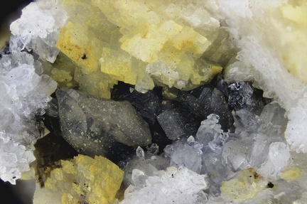 n°130086 - Cérusite - Arrigas (mine) - Gard
