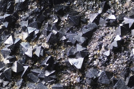 n°183139 -  Magnetite - Le Dramont - Saint-Raphaël - Var