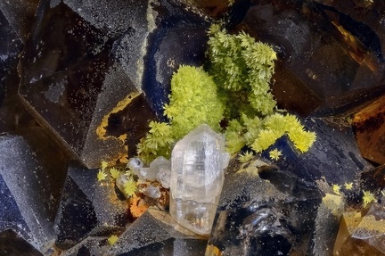 Cérusite Pyromorphite - Mine St Nicolas - Steinbach - Haut-Rhin
