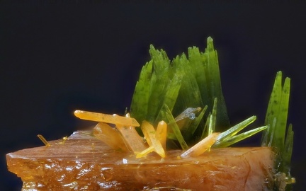 Crocoïte Pyromorphite - Le Cantonnier - Nontron - Dordogne