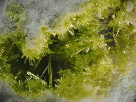 Pyromorphite - Carrière de Beauvoir - Echassières - Allier