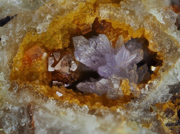 Scorodite Bariopharmacosiderite - Les Montmins - Echassières - Allier