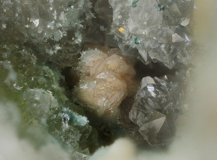 Calcite -  Mine de l'Eperon - Beauvoir - Echassières - Allier