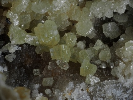 Mimetite - Vernay - St Didier sur Beaujeu - Rhône 