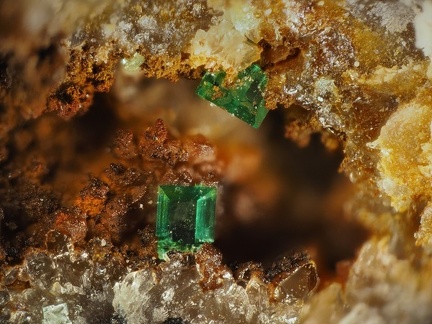 Torbernite - Bigay - Lachaux - Puy de dôme