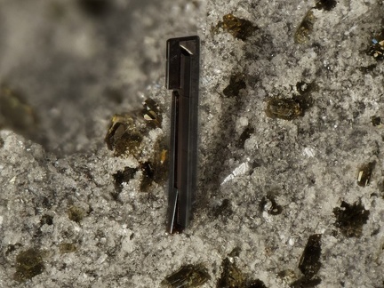Pseudobrookite - Bizac - Le Brignon - Haute-Loire