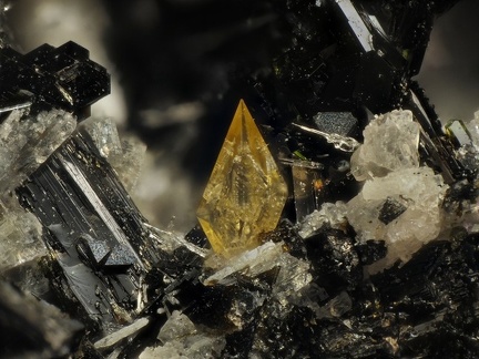 Titanite Diopside - Ravin des Chomets - Mont-Dore - Puy de Dôme