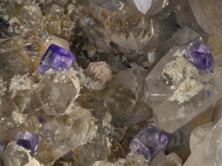 Fluorite Synchisite Anatase - Carriere de Malencogne - Les Gottes - St Julien Molin-Molette - Loire