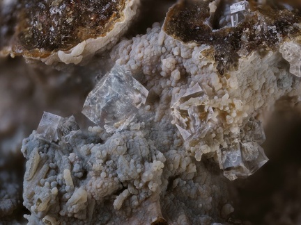 Chabazite-Ca - Grange de Ganilh - Laveissière - Cantal