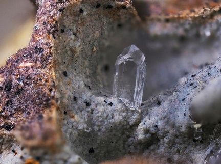 Phillipsite-Ca  - Grange de Ganilh - Laveissière - Cantal
