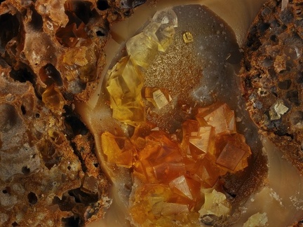 Chabazite-Ca - Le Martinet - Murat - Cantal