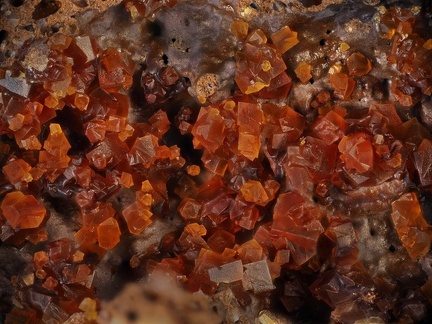 Chabazite-Ca - Le Martinet - Murat - Cantal