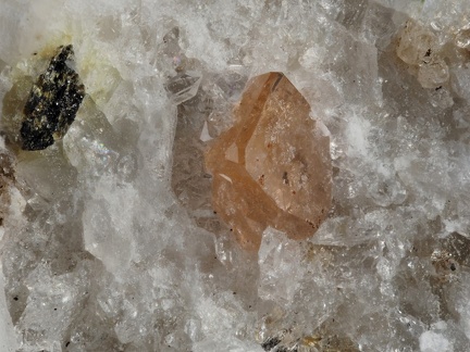 Monazite-(Ce) -  Madone de Fenestre - St-Martin-Vesubie - Alpes Maritimes