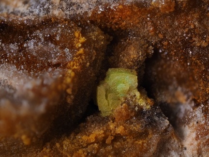 Autunite - Le Charbonnier - Frejus - Var 