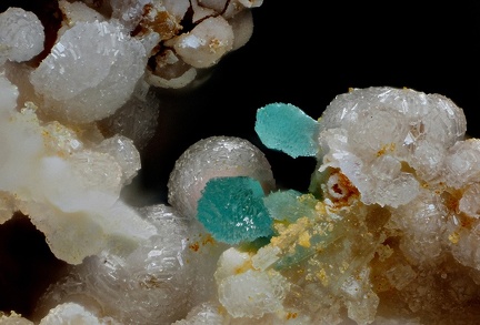 Chalcosiderite Strengite - Mine de l'Eperon - Beauvoir - Echassières - Allier -champ 0,8